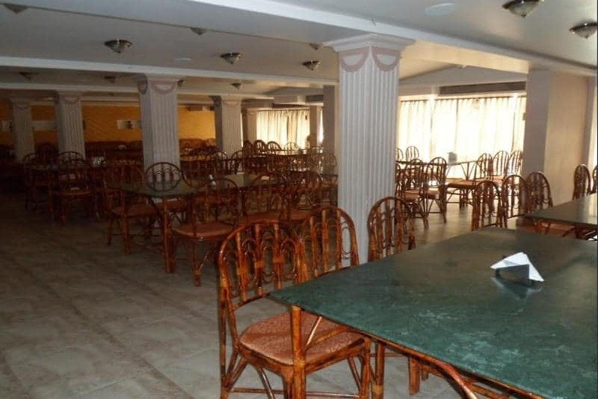 Hotel Maan Residency Satellite Road Amhedabad Dış mekan fotoğraf