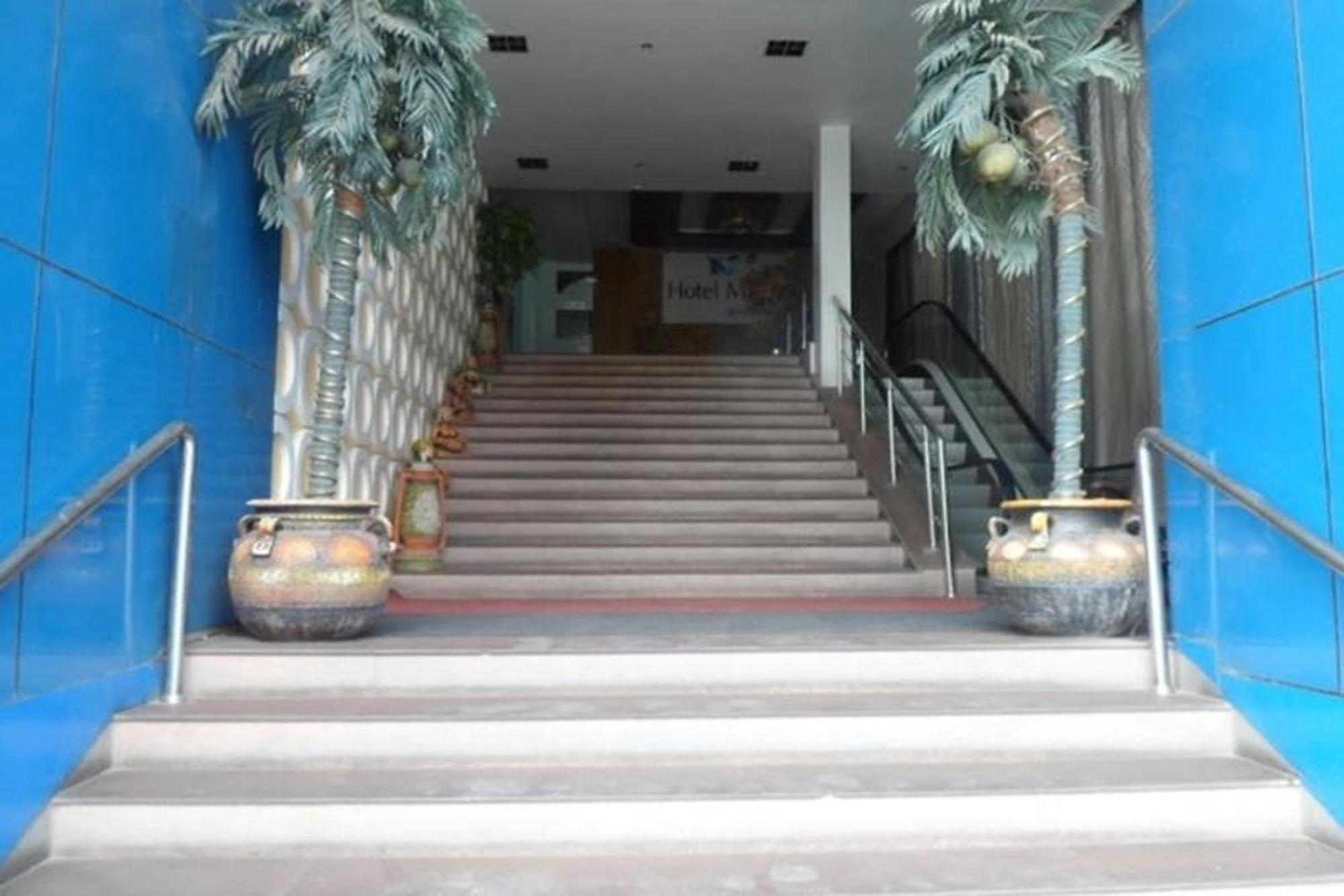 Hotel Maan Residency Satellite Road Amhedabad Dış mekan fotoğraf