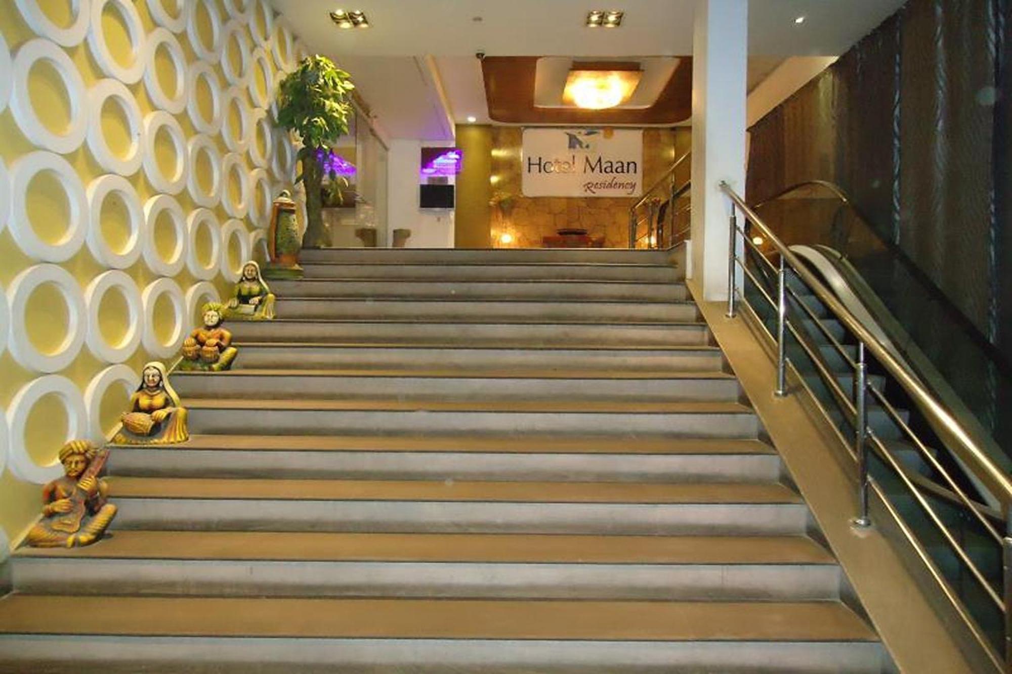 Hotel Maan Residency Satellite Road Amhedabad Dış mekan fotoğraf