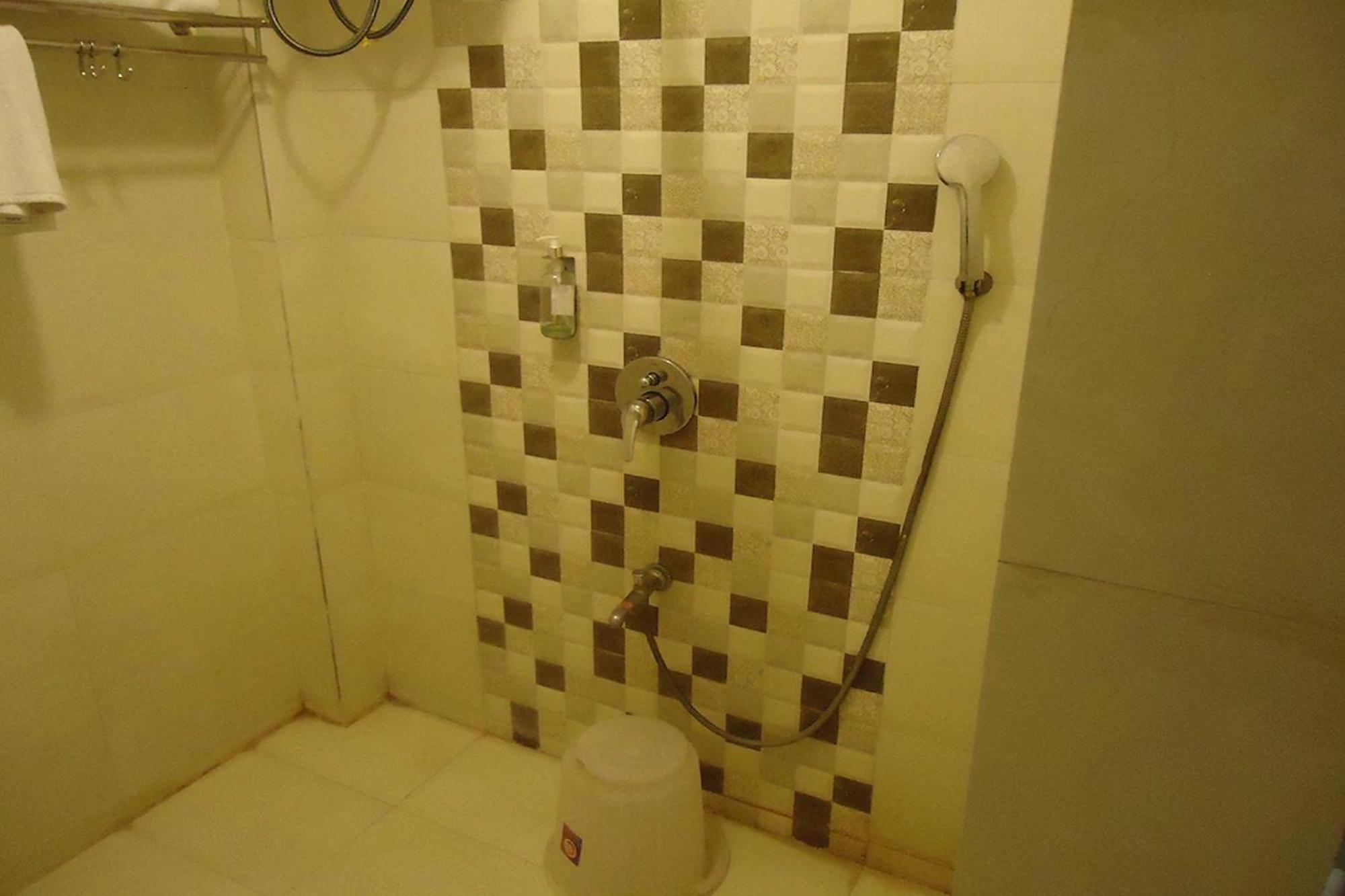Hotel Maan Residency Satellite Road Amhedabad Dış mekan fotoğraf