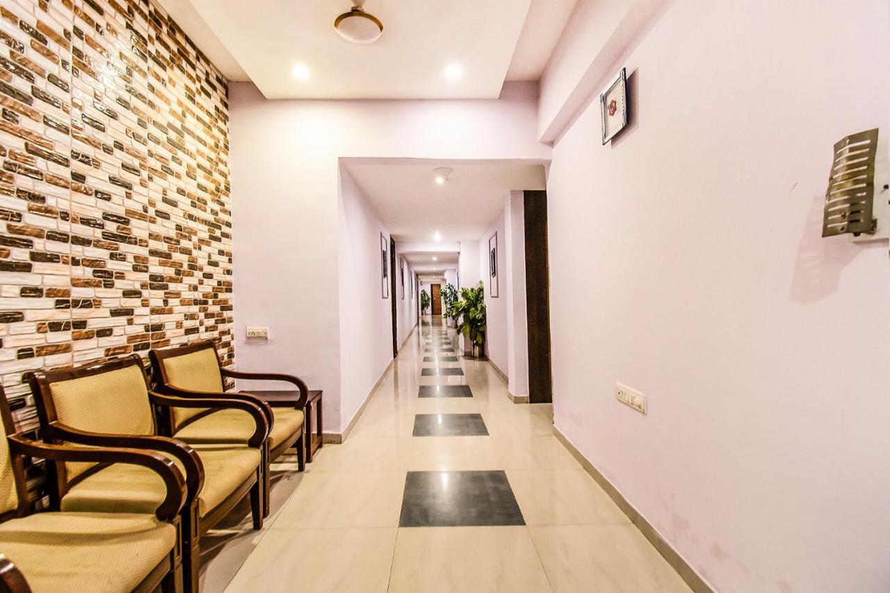 Hotel Maan Residency Satellite Road Amhedabad Dış mekan fotoğraf