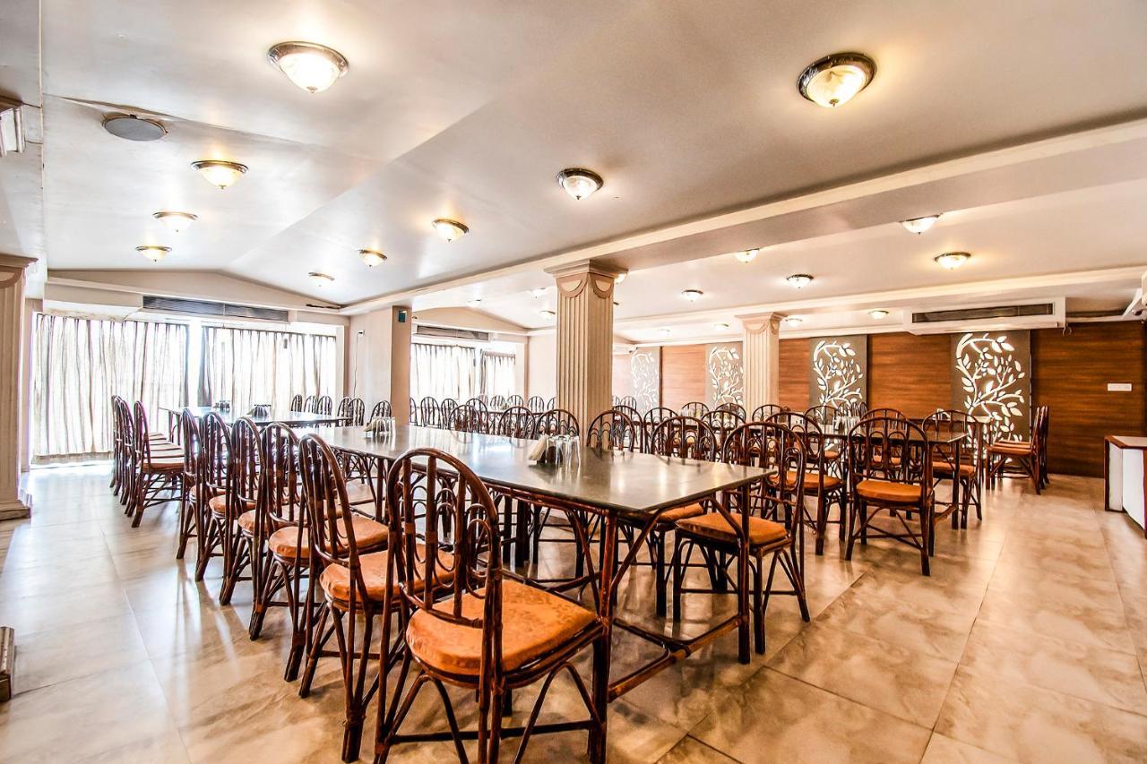 Hotel Maan Residency Satellite Road Amhedabad Dış mekan fotoğraf